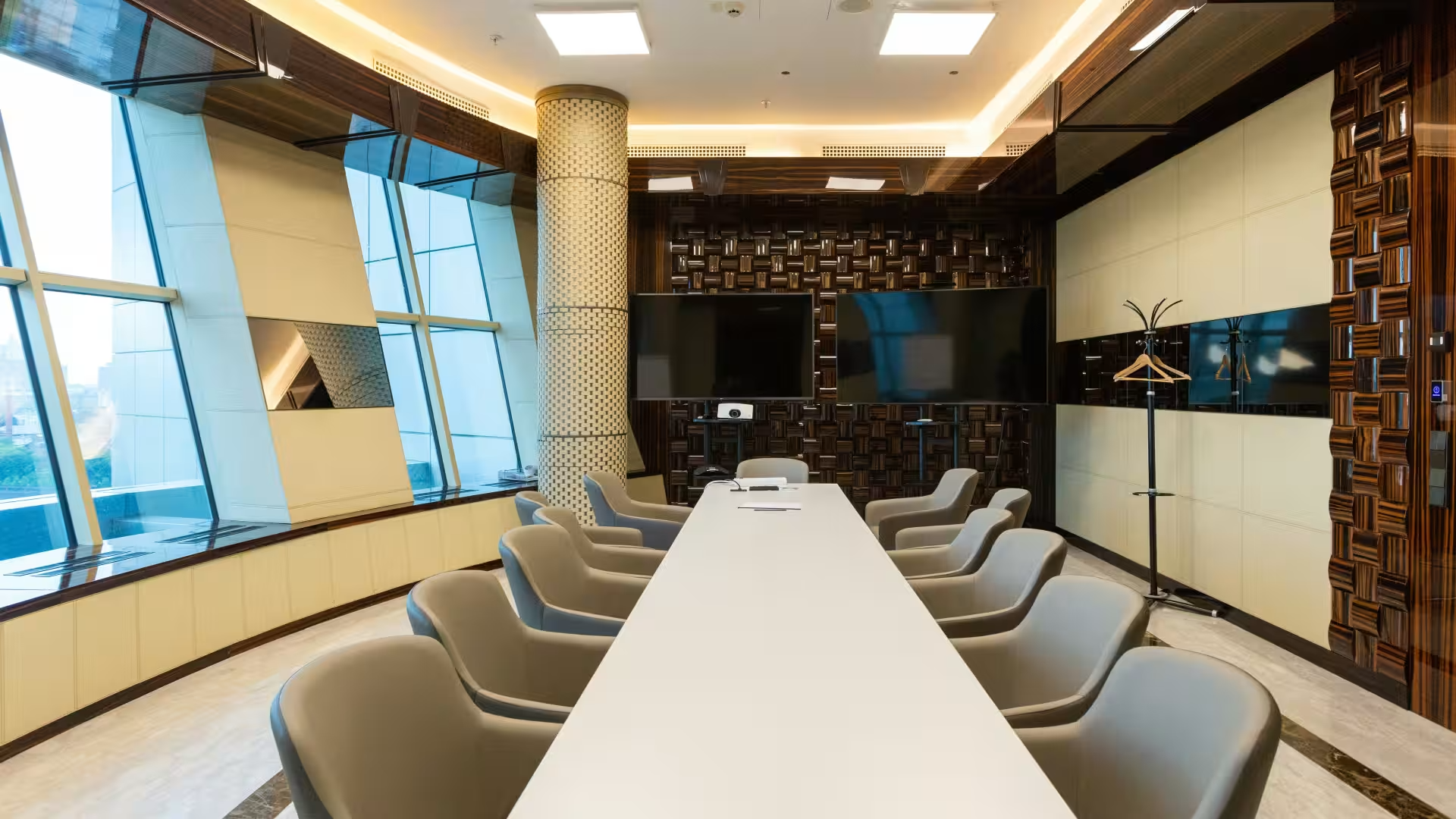 Global Meeting Boardroom